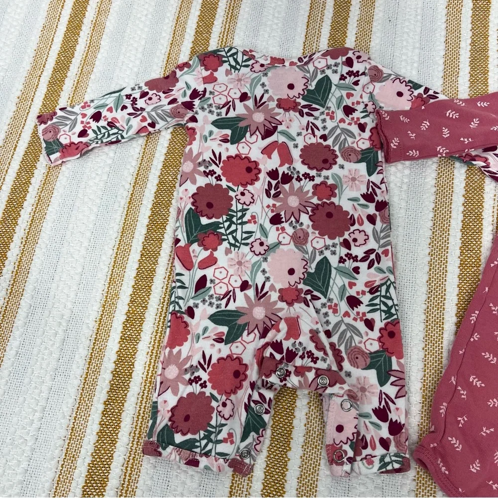 Carter's Just One You®️ Baby Girls' Floral Jumpsuit  Size ‎ Newborn
